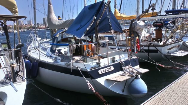 William made his own bespoke bimini as he couldn't find one to fit his narrow sterned Gladiateur 33. Credit: William Schotsmans